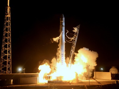 Запуск ракеты-носителя Falcon 9